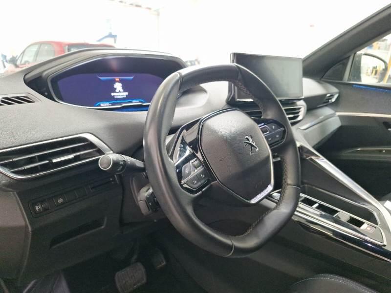 Peugeot 3008 SUV BLUEHDI 130 EAT8 SeS ALLURE PACK - foto 39