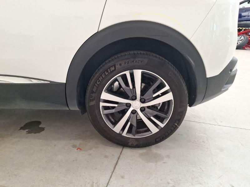 Peugeot 3008 SUV BLUEHDI 130 EAT8 SeS ALLURE PACK - foto 45