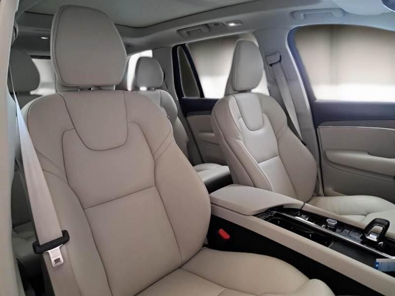 Volvo XC90 SUV T8 RECHARGE AWD 7P PLUS BRIGHT - foto 13