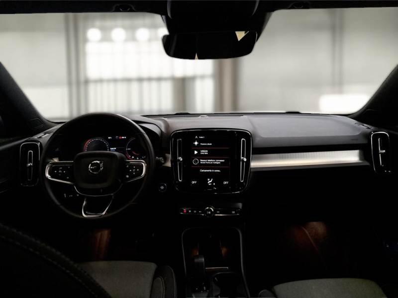 Volvo XC40 SUV T5 RECHARGE PLUG-IN AUTO CORE - foto 3