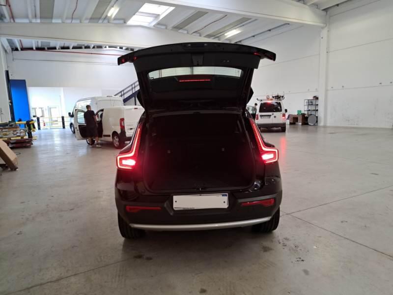 Volvo XC40 SUV T5 RECHARGE PLUG-IN AUTO CORE - foto 5