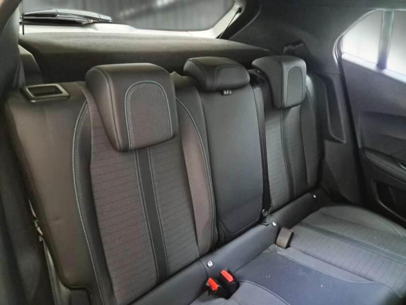 Peugeot P1 CROSSOVER BLUEHDI 130 EAT8 ALLURE PACK SS AUT. - foto 15