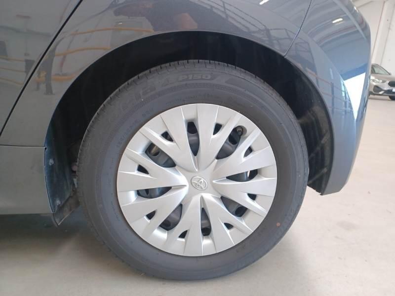 Toyota Yaris BERLINA HYBRID ACTIVE MY24 - foto 19