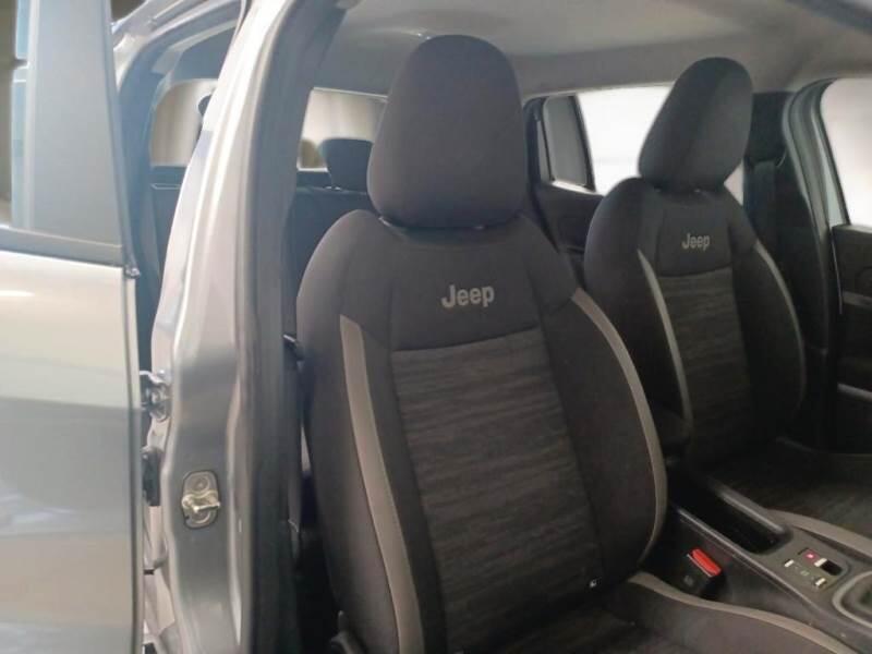 Jeep Avenger SUV 1.2 TURBO LONGITUDE - foto 13