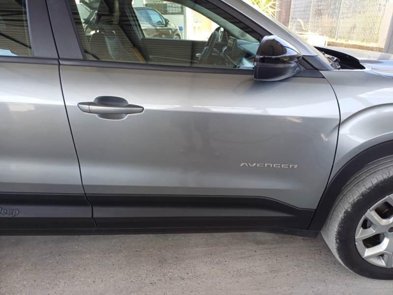 Jeep Avenger SUV 1.2 TURBO ALTITUDE - foto 55