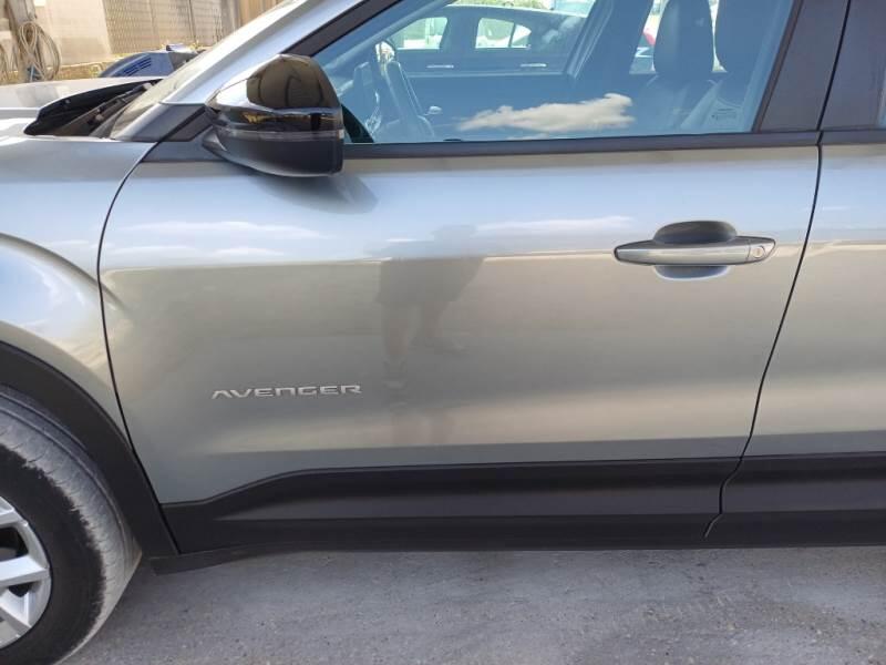 Jeep Avenger SUV 1.2 TURBO ALTITUDE - foto 79