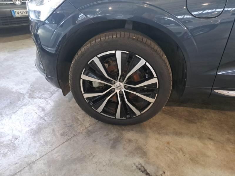 Volvo XC60 SUV T6 PLUG-IN AWD AUTO CORE - foto 20