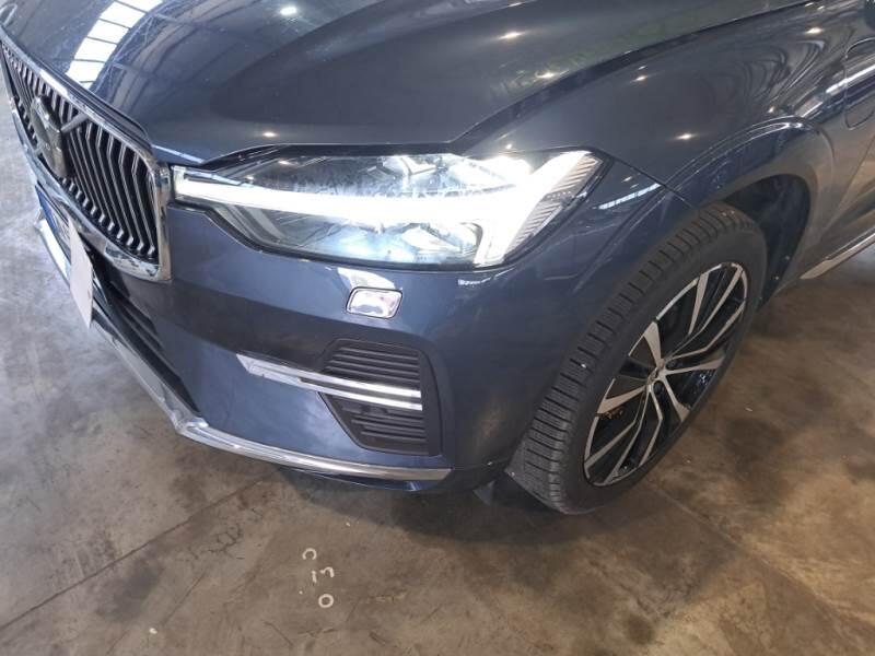 Volvo XC60 SUV T6 PLUG-IN AWD AUTO CORE - foto 34