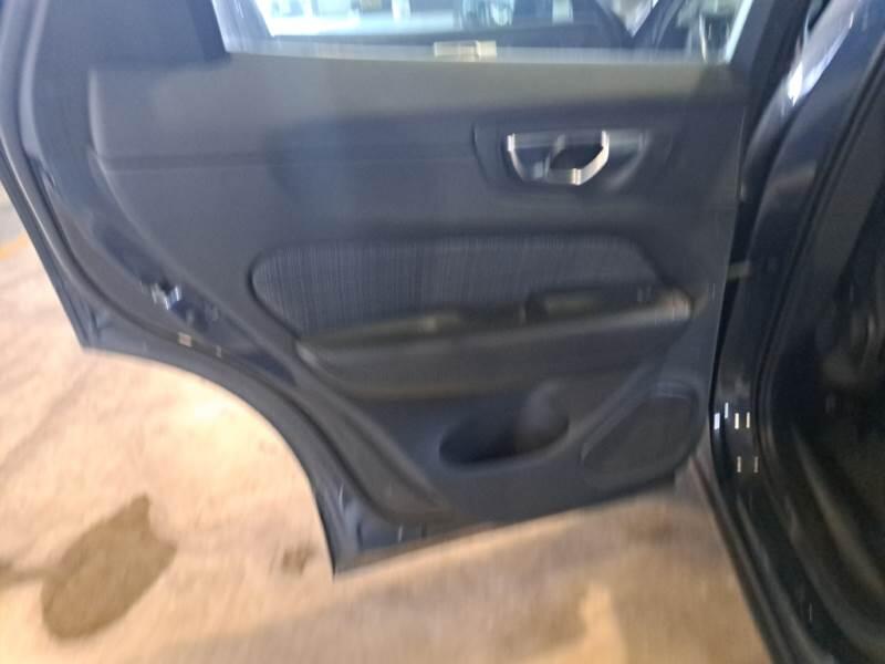 Volvo XC60 SUV T6 PLUG-IN AWD AUTO CORE - foto 98