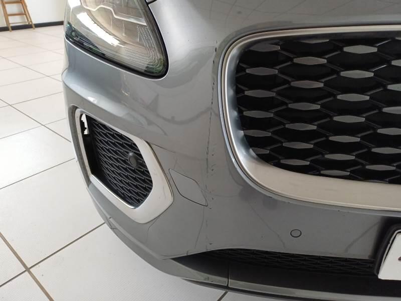 Jaguar E-Pace 2.0D D163 R-DYNAMIC S AUTO 4WD - foto 39