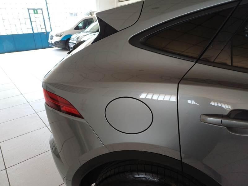 Jaguar E-Pace 2.0D D163 R-DYNAMIC S AUTO 4WD - foto 57