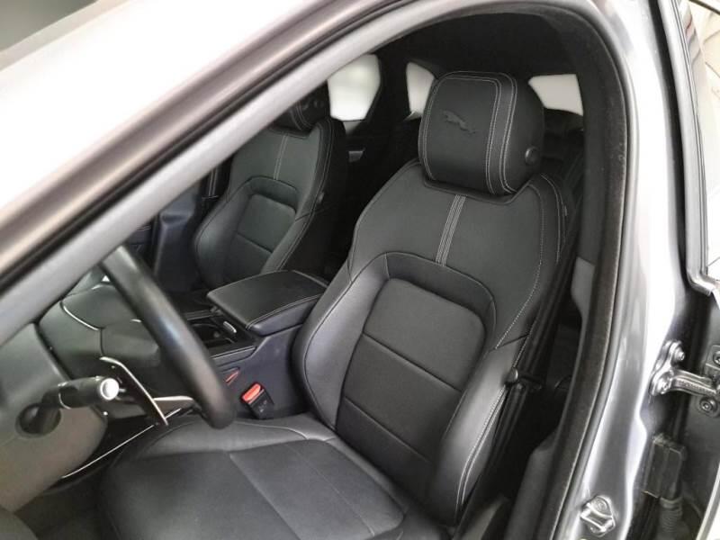 Jaguar F-Pace SUV 2.0D D204 R-DYNAMIC S AUTO 4WD - foto 11