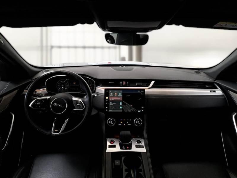 Jaguar F-Pace SUV 2.0D D204 R-DYNAMIC S AUTO 4WD - foto 3