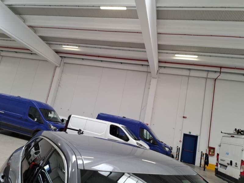Jaguar F-Pace SUV 2.0D D204 R-DYNAMIC S AUTO 4WD - foto 21