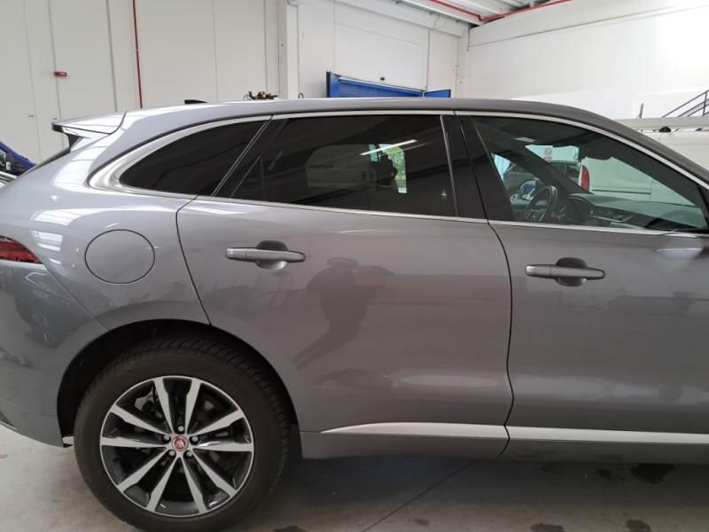 Jaguar F-Pace SUV 2.0D D204 R-DYNAMIC S AUTO 4WD - foto 29