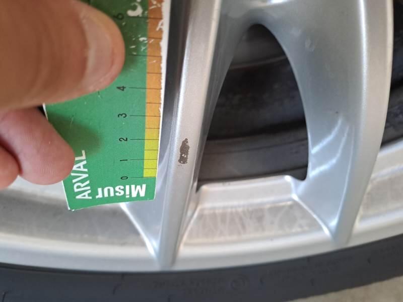 BMW Serie 5 STATION WAGON 518D BUSINESS TOURING - foto 34