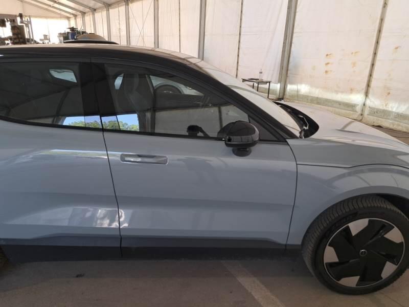 Volvo EX30 SUV SINGLE MOTOR EXTENDED RANGE PLUS - foto 27