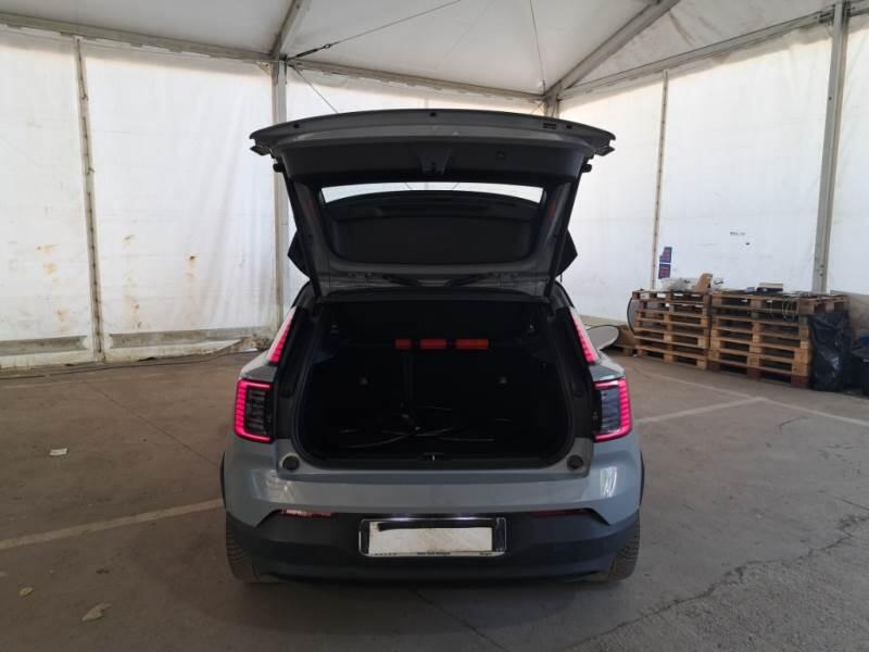 Volvo EX30 SUV SINGLE MOTOR EXTENDED RANGE PLUS - foto 5