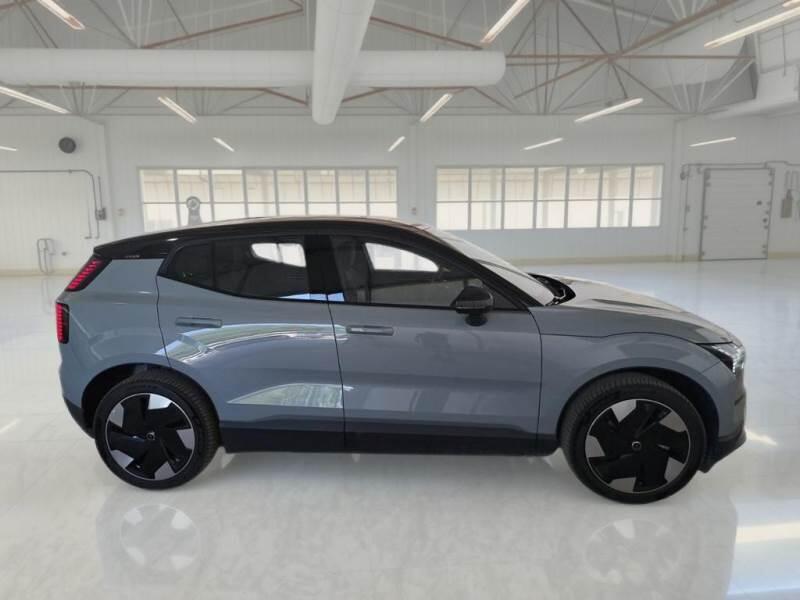 Volvo EX30 SUV SINGLE MOTOR EXTENDED RANGE PLUS - foto 7