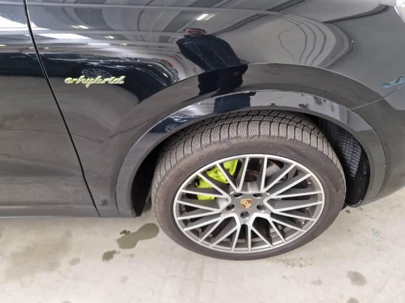 Porsche Cayenne SUV 3.0 V6 E-HYBRID PLATINUM EDITION - foto 34