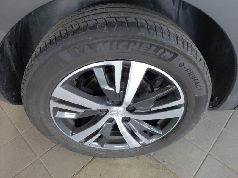 Peugeot 3008 SUV BLUEHDI 130 EAT8 SeS ALLURE - foto 18