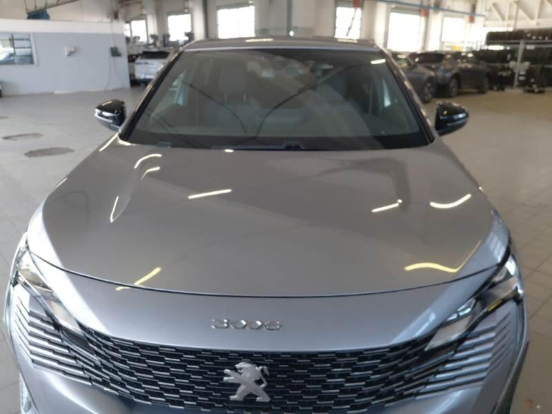 Peugeot 3008 SUV BLUEHDI 130 EAT8 SeS ALLURE - foto 26