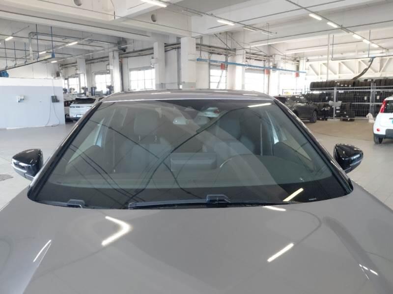 Peugeot 3008 SUV BLUEHDI 130 EAT8 SeS ALLURE - foto 27