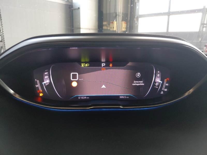 Peugeot 3008 SUV BLUEHDI 130 EAT8 SeS ALLURE - foto 4