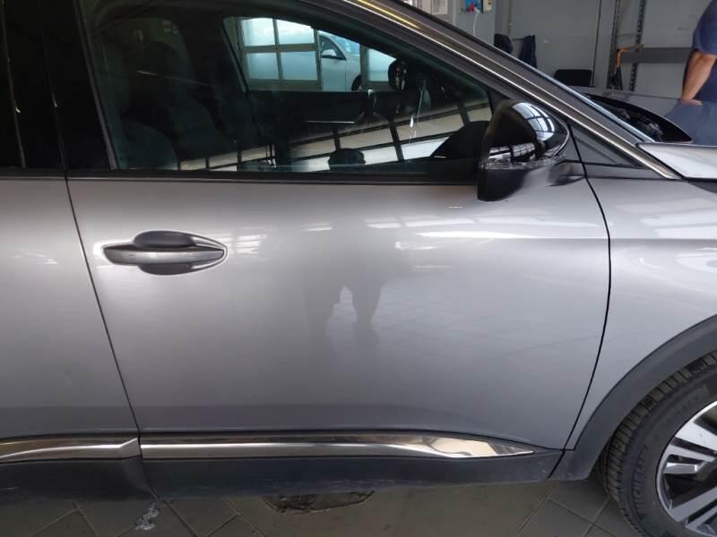 Peugeot 3008 SUV BLUEHDI 130 EAT8 SeS ALLURE - foto 32