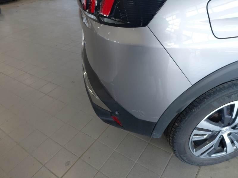 Peugeot 3008 SUV BLUEHDI 130 EAT8 SeS ALLURE - foto 38