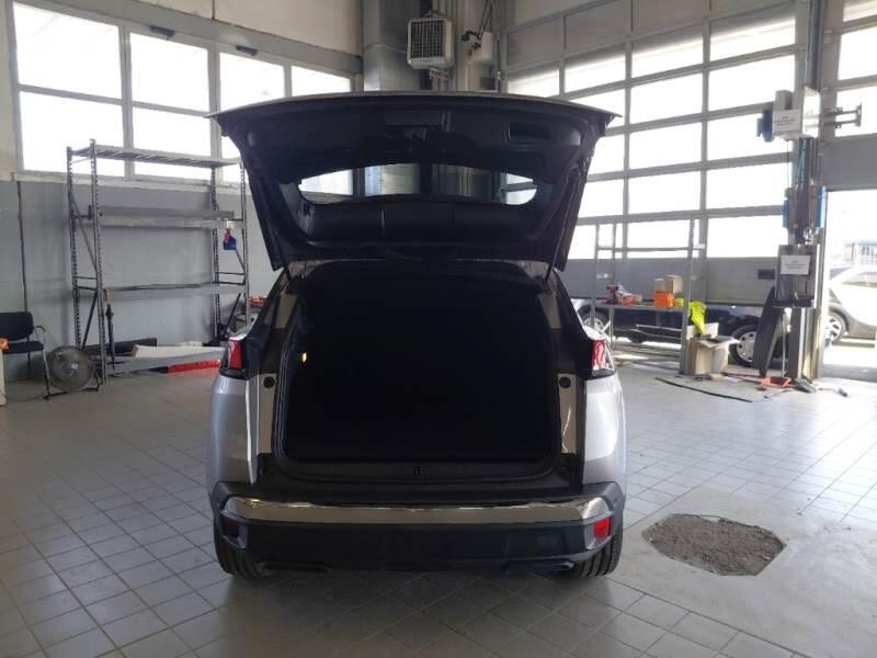 Peugeot 3008 SUV BLUEHDI 130 EAT8 SeS ALLURE - foto 5