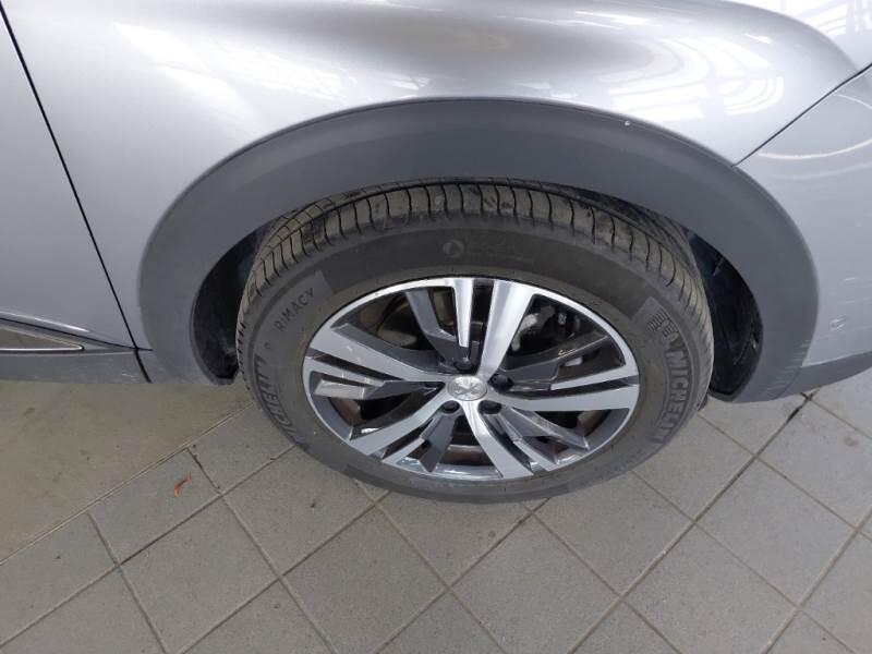 Peugeot 3008 SUV BLUEHDI 130 EAT8 SeS ALLURE - foto 45