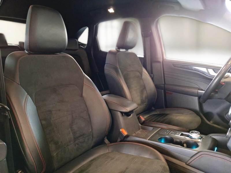 Ford Kuga SUV 2.5 BENZINA FHEV 190CV 2WD ST-LINE X AUT - foto 13