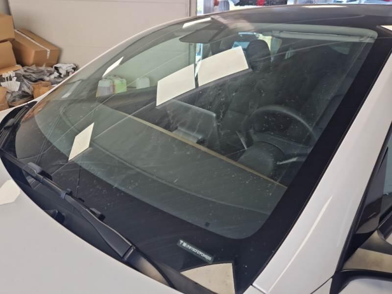 Tesla Model Y SUV 50 KWH RWD AUT. - foto 22