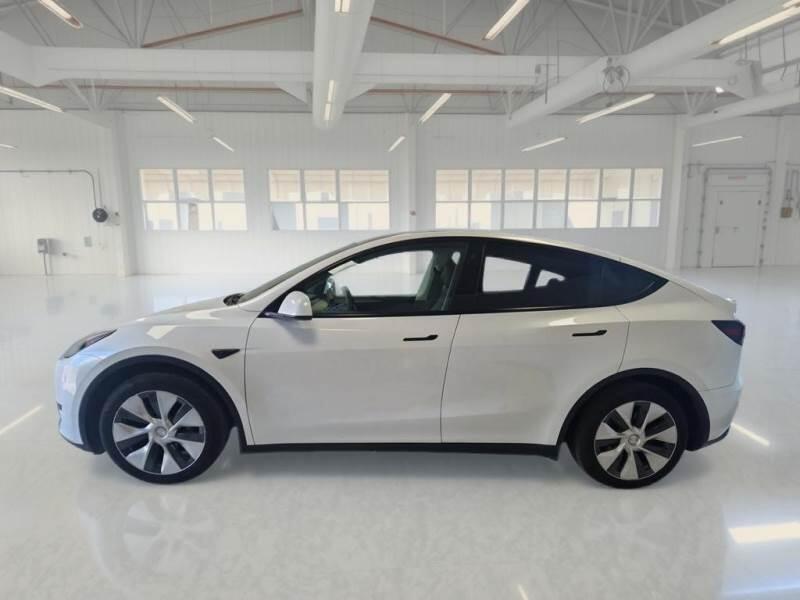 Tesla Model Y SUV 50 KWH RWD AUT. - foto 8