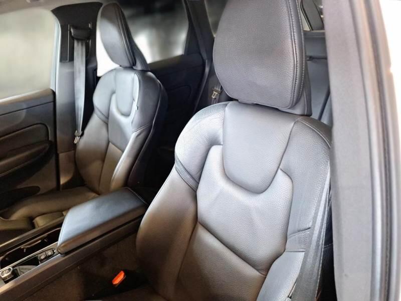Volvo XC60 SUV T8 PLUG-IN AWD AUTO PLUS BRIGHT - foto 11