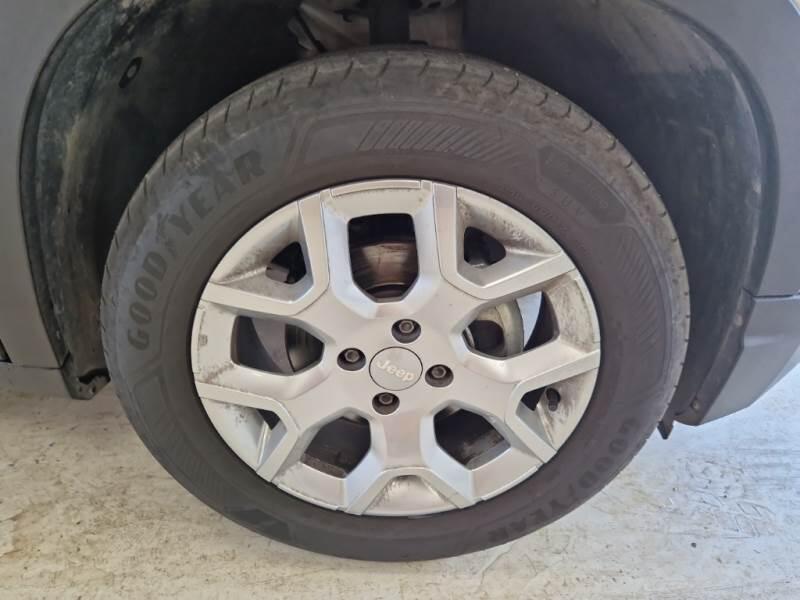 Jeep Avenger SUV 1.2 TURBO ALTITUDE - foto 37