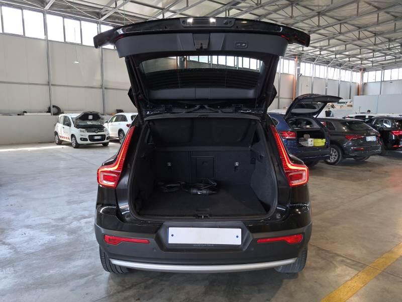 Volvo XC40 SUV T4 RECHARGE PLUG-IN AUTO CORE - foto 5