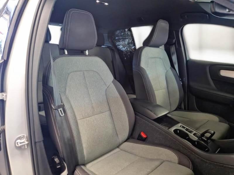 Volvo XC40 SUV T5 RECHARGE PLUG-IN AUTO CORE - foto 13
