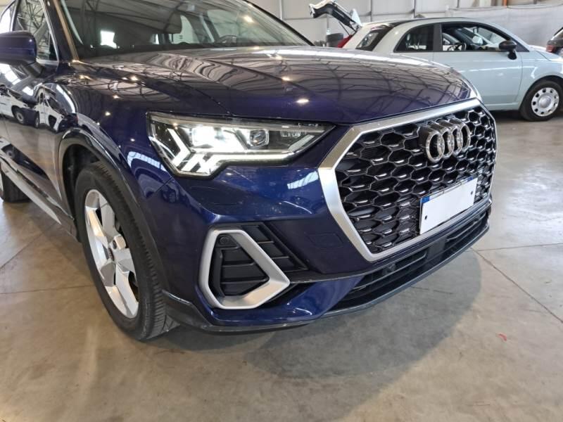 Audi Q3 SUV 45 TFSI E S TRONIC S LINE EDITION - foto 32