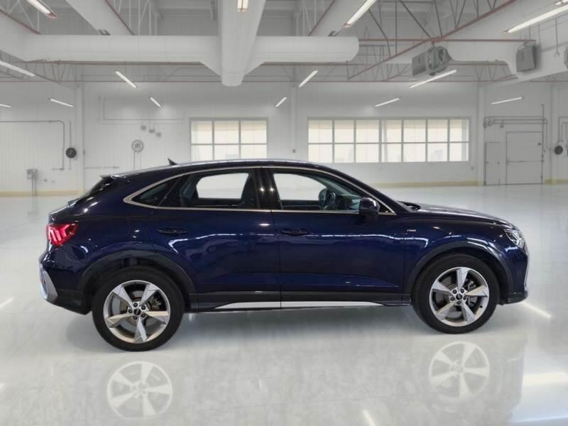 Audi Q3 SUV 45 TFSI E S TRONIC S LINE EDITION - foto 7