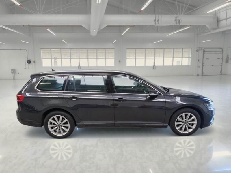 Volkswagen Passat STATION WAGON VAR. 2.0TDI SCR EVO 110KW BUSINESS DSG - foto 7