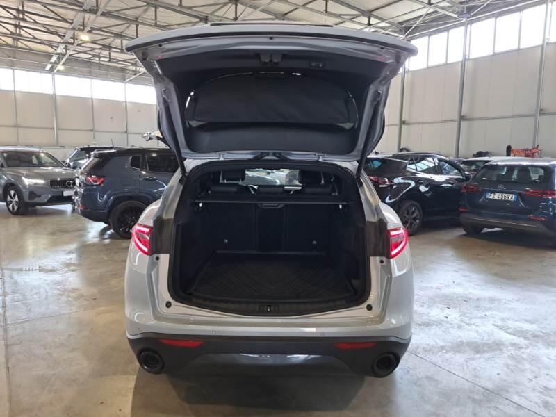 Alfa Romeo Stelvio SUV 2.2 TD 160 CV SPRINT AT8 RWD - foto 5