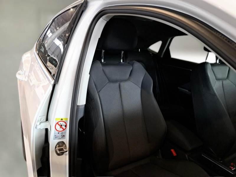 Audi Q3 SUV 35 TDI S TRONIC S LINE EDITION - foto 13