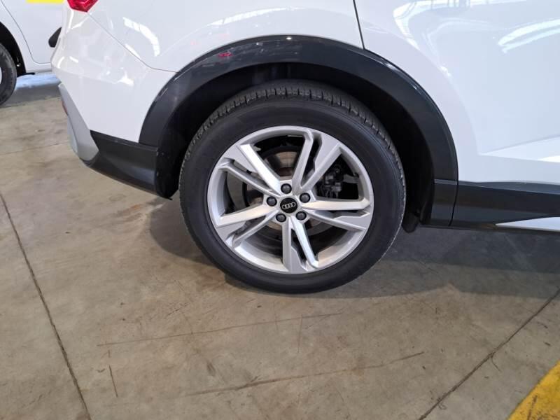 Audi Q3 SUV 35 TDI S TRONIC S LINE EDITION - foto 41