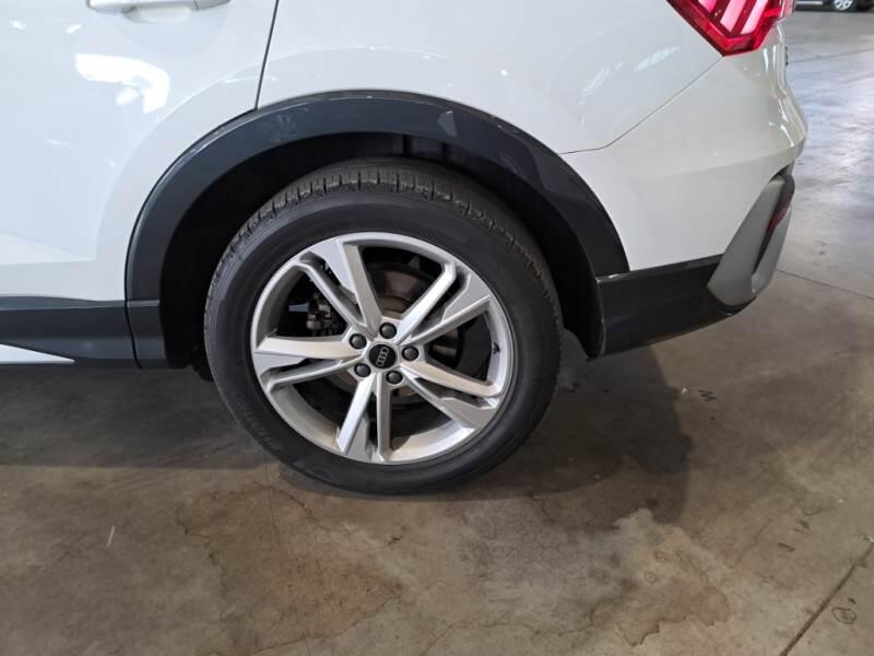 Audi Q3 SUV 35 TDI S TRONIC S LINE EDITION - foto 43