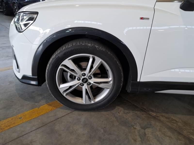 Audi Q3 SUV 35 TDI S TRONIC S LINE EDITION - foto 45