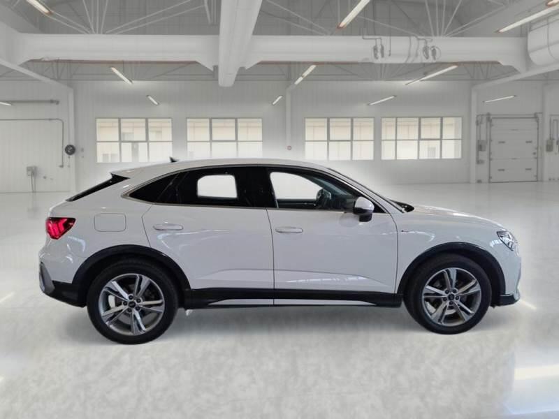 Audi Q3 SUV 35 TDI S TRONIC S LINE EDITION - foto 7