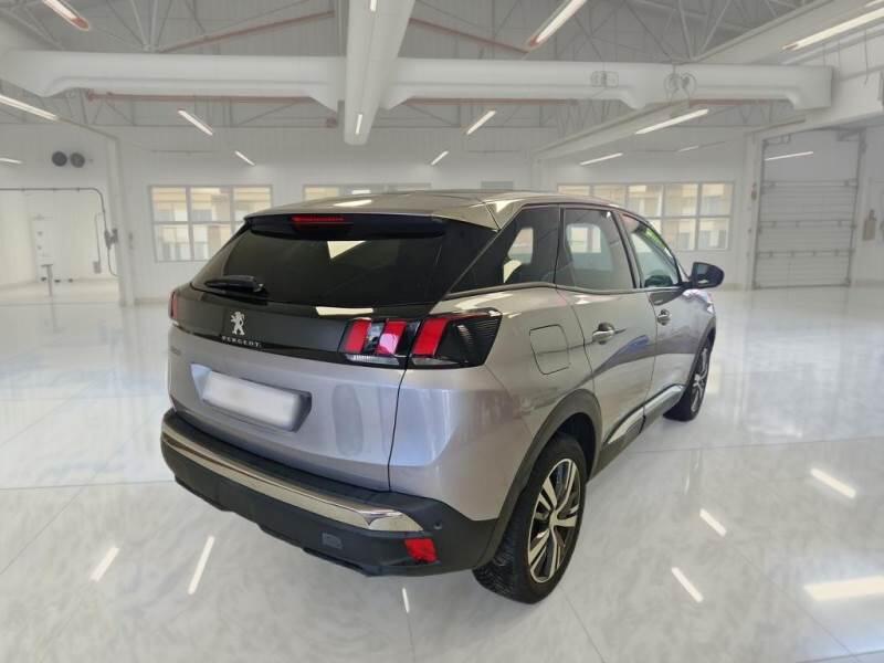 Peugeot 3008 SUV BLUEHDI 130 EAT8 SeS ALLURE - foto 2