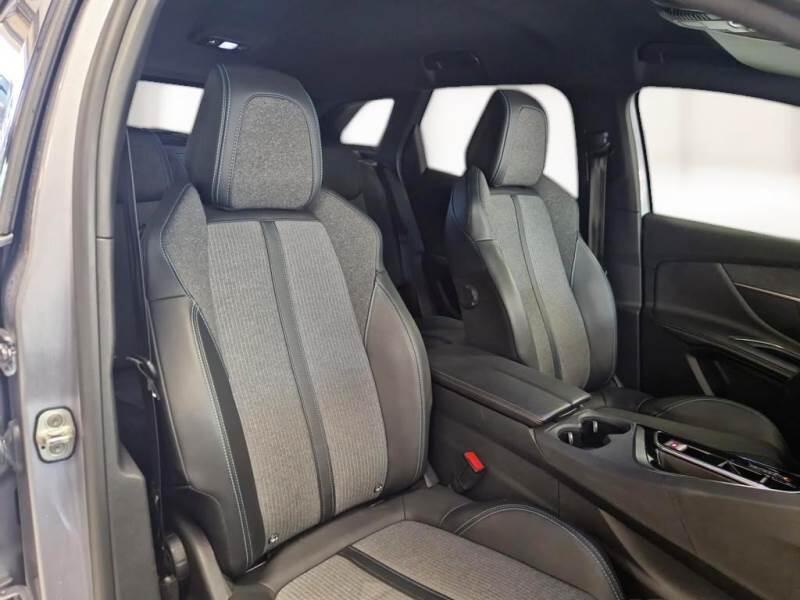 Peugeot 3008 SUV BLUEHDI 130 EAT8 SeS ALLURE - foto 13